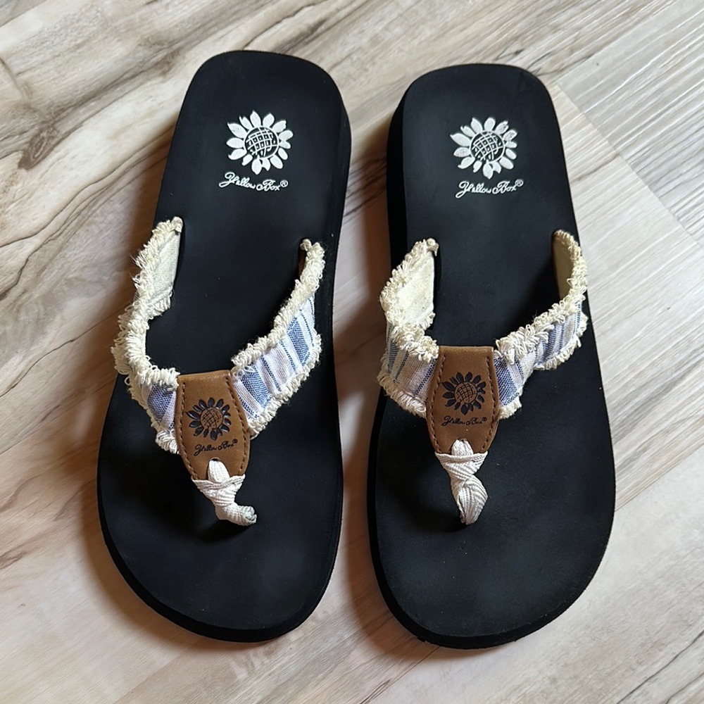 Yellow Box Blue and Cream Flip Flops 7.5